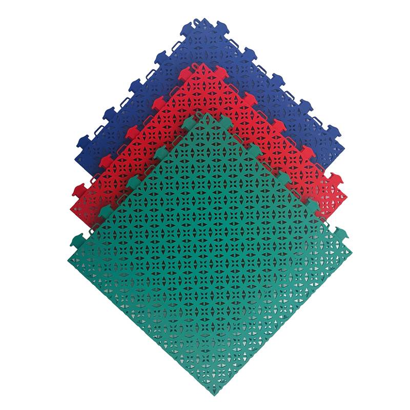 Hanging floor basketball court outdoor kindergarten non -slip stitching plastic playground runway outdoor assembly sports floor mat