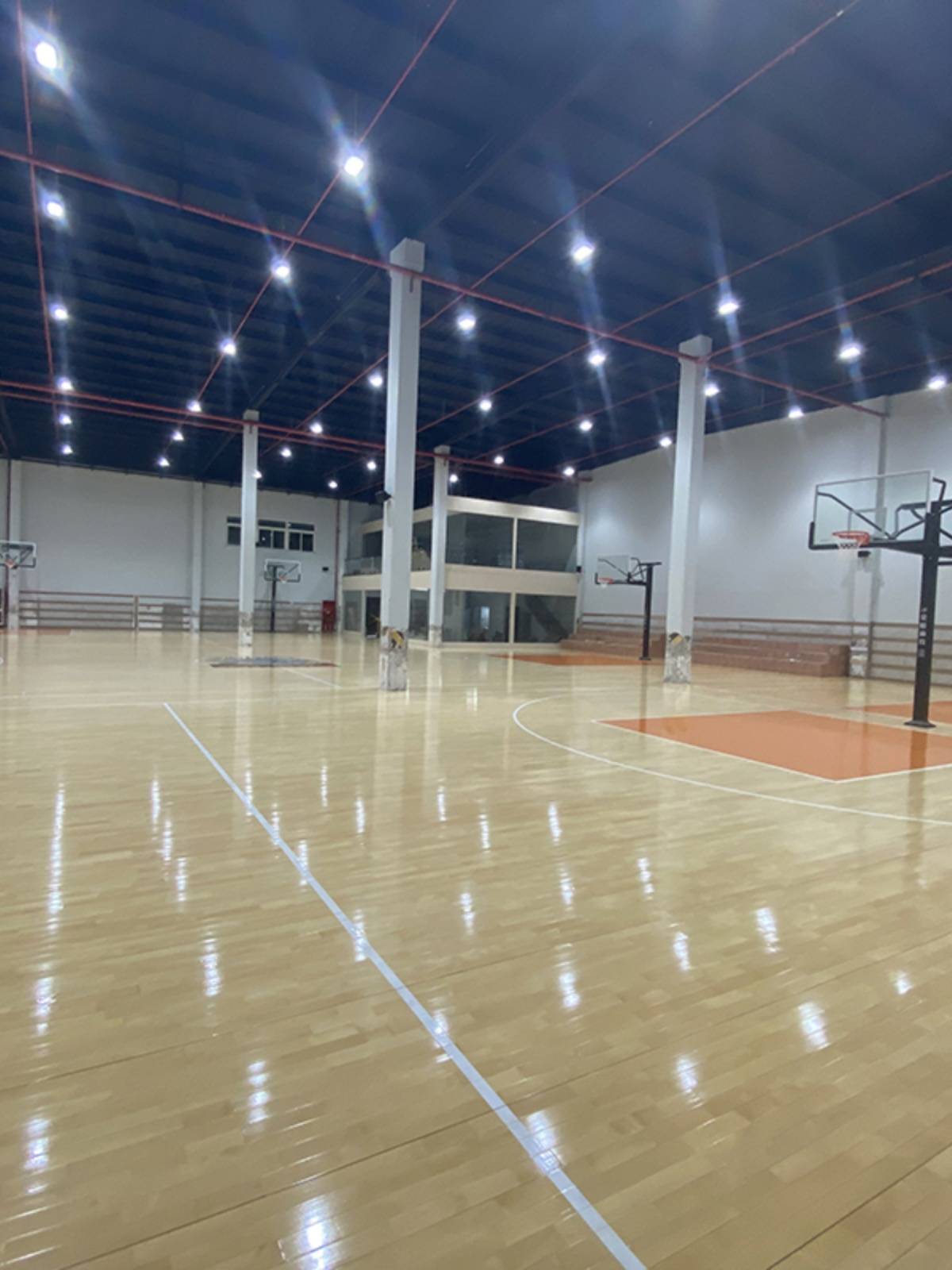 Maple birch sports wooden floor solid wood basketball stadium badminton stadium school gymnasium special floor