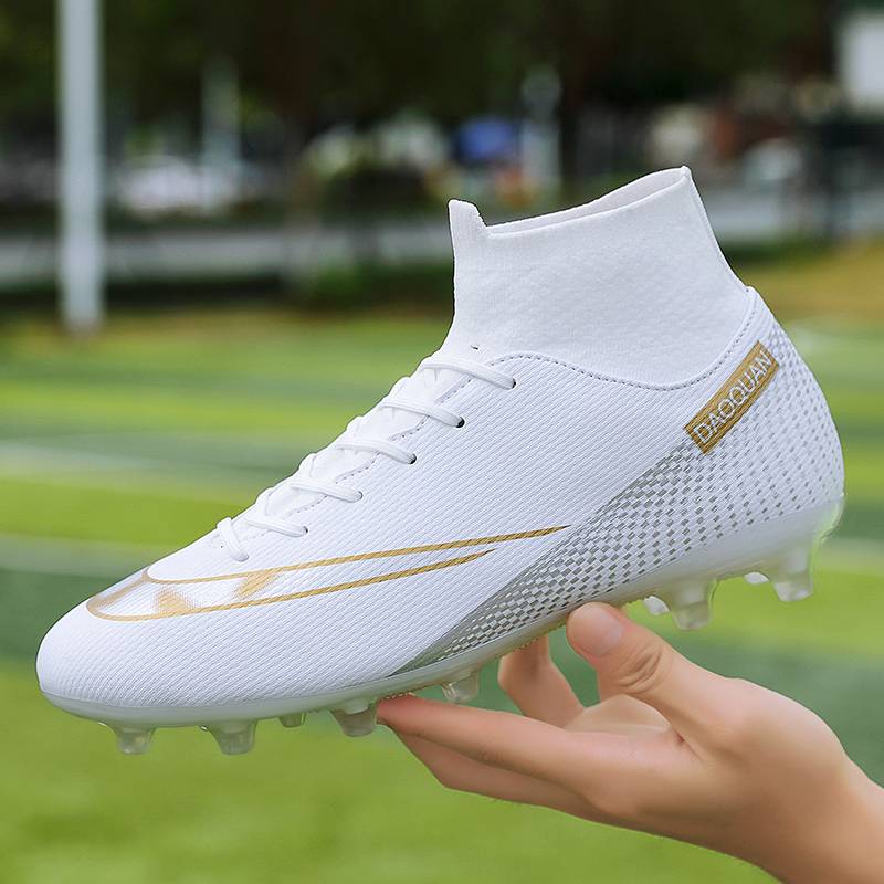 Cristiano Ronaldo new high -top football shoes male and female students broken TF nail adult competition chief training children's straw sneakers