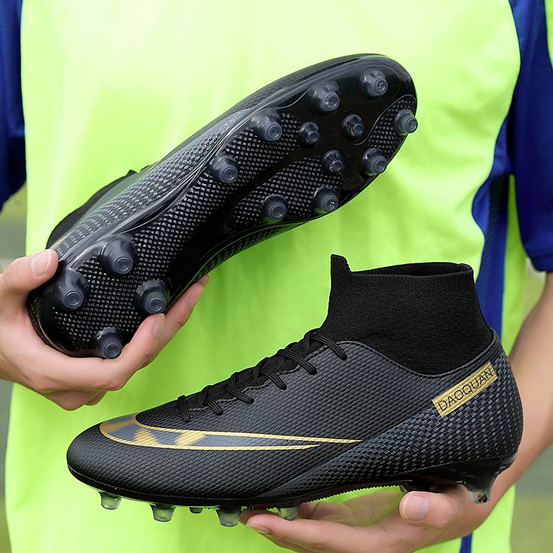 Cristiano Ronaldo new high -top football shoes male and female students broken TF nail adult competition chief training children's straw sneakers