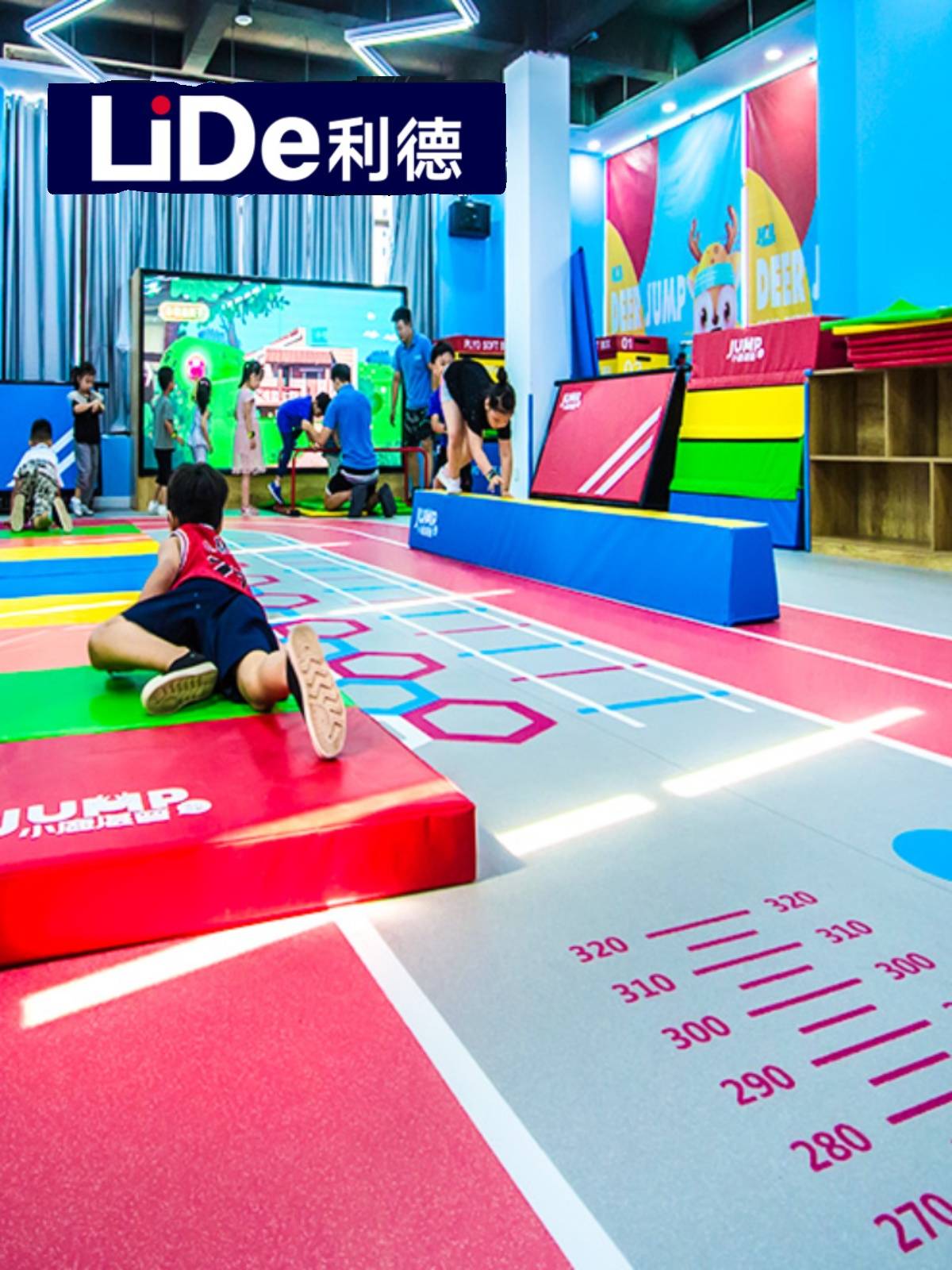Ledin Young Children's Park Basketball Placement Pellarial Peltic PVC Sports Floor Naughty Fort Customized Pattern Cushion