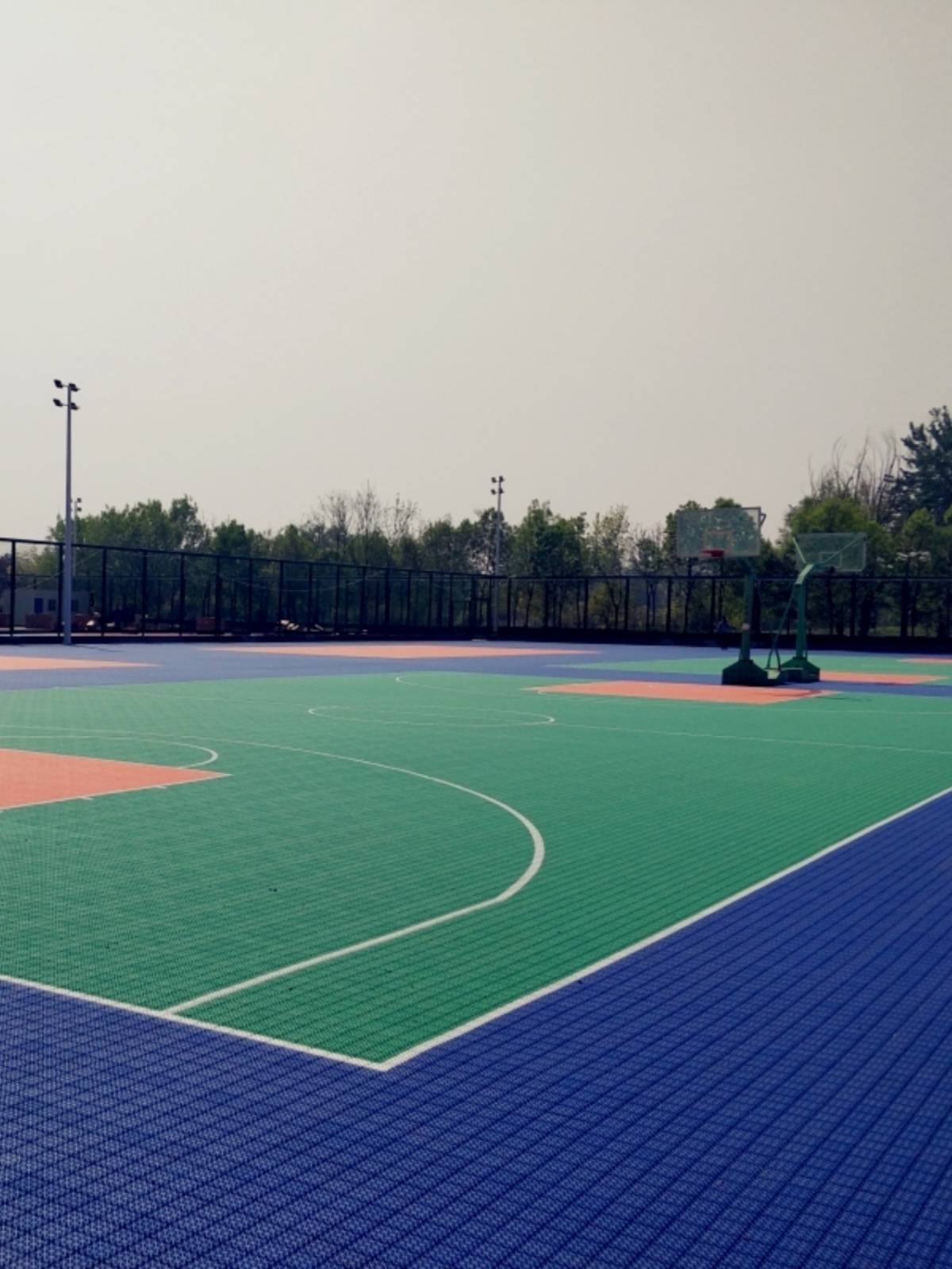 Outdoor suspended assembly floor basketball court badminton court plastic landing kindergarten playground room outdoor floor