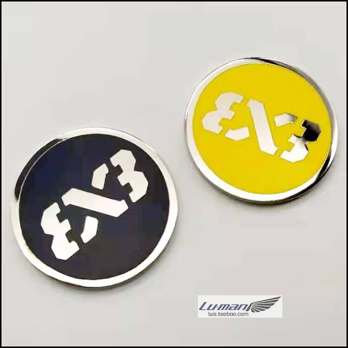 Metal three -to -three 3X3 three -person basketball referees picking border/coin/ball right conversion recognition