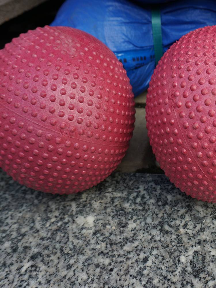 Mavericks solid ball 2kg high school entrance examination special training rubber 1kg small middle school 1 kg of shotterfly 2 kg