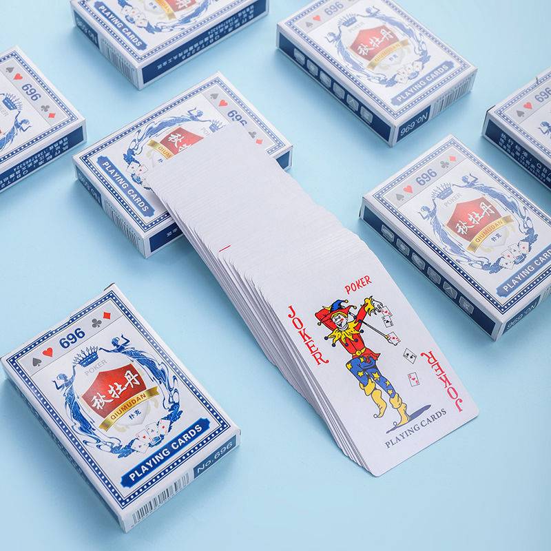 Poker hard paper cards cheap batch of authentic home card board games, landlords, landowners, thickened simplicity, full box 100 pairs