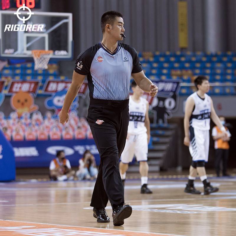 Persistent referee takes CUBA sponsoring the same basketball association clothing, sweat absorption and breathable basketball game, whistle, short sleeves