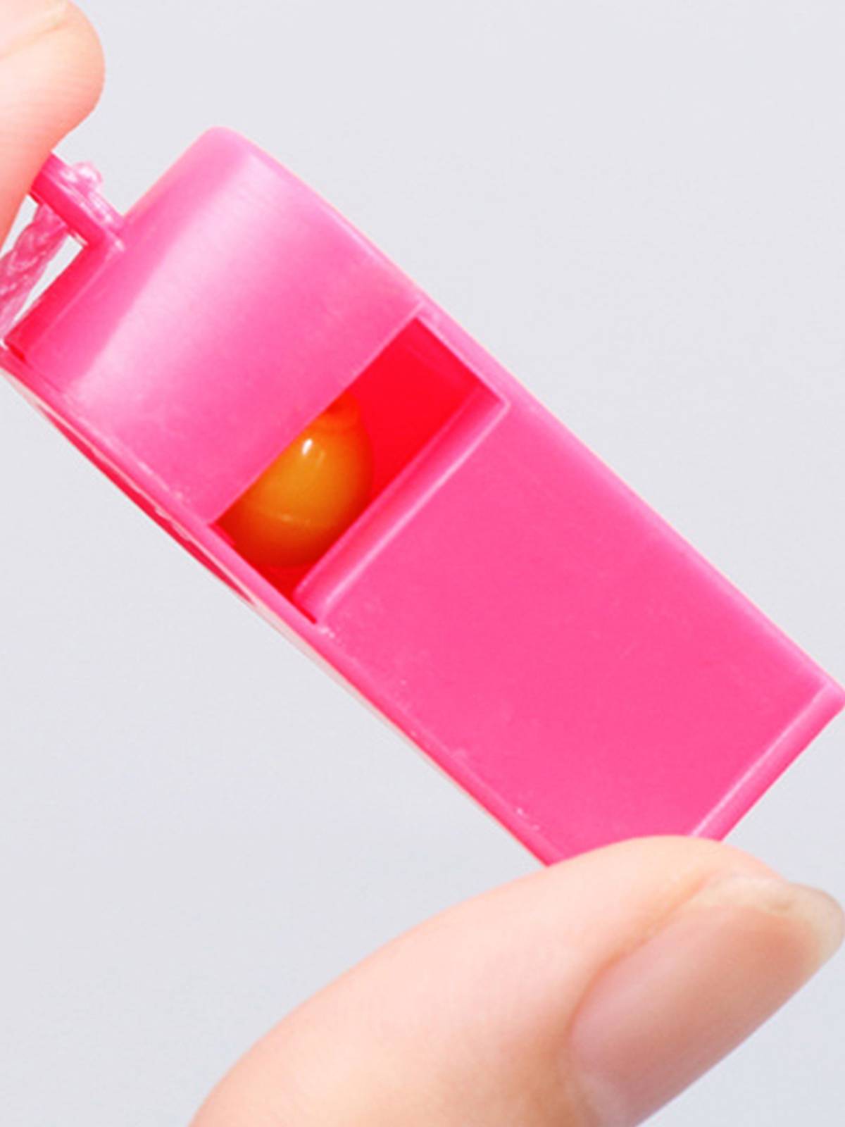 Children's color mixed -match plastic whistle toy World Cup Fans Gusty Come Come on Survival Judgment Whistle