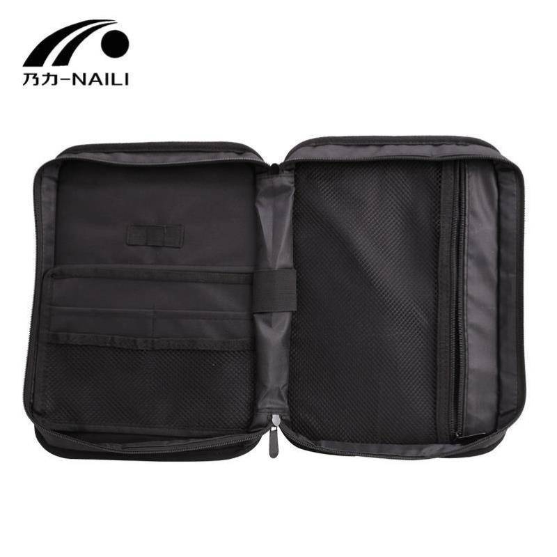 The referee's soccer bag, the referee's kit, the referee's red and yellow air pressure table picker