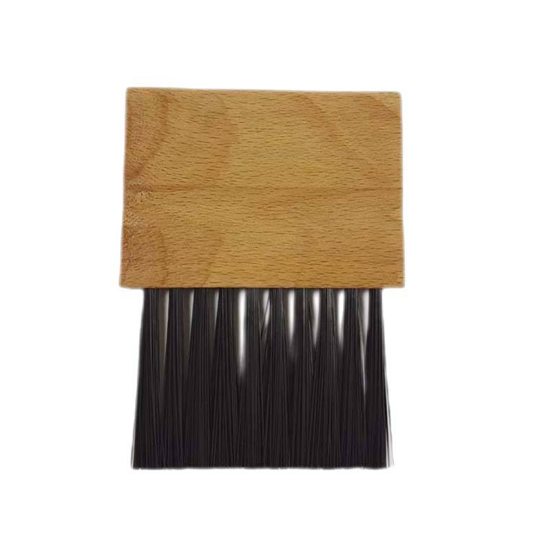Professional baseball franchise referee brushing the home base brush rubber floor mats of the three -piece set of referee supplies training