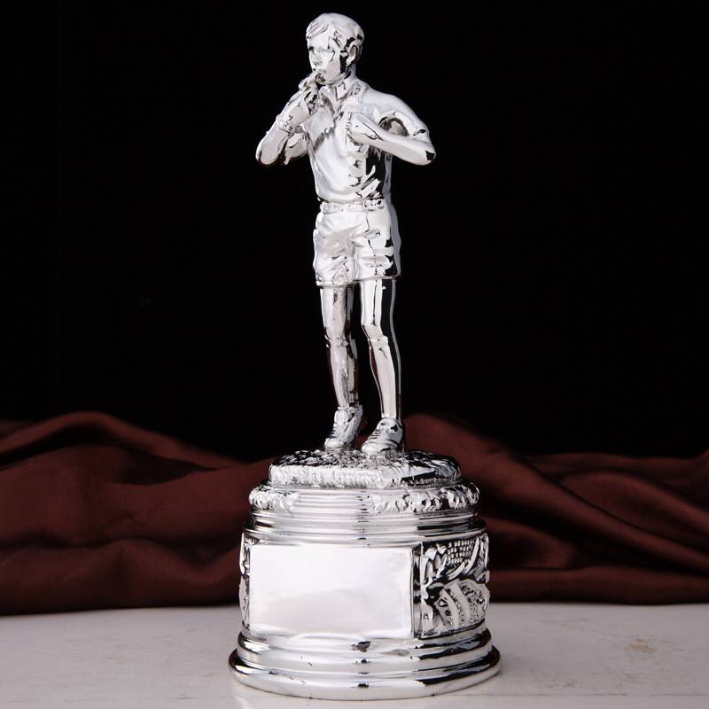 Soccer referee's resin trophy, electric plating whistles, sports souvenirs, fans