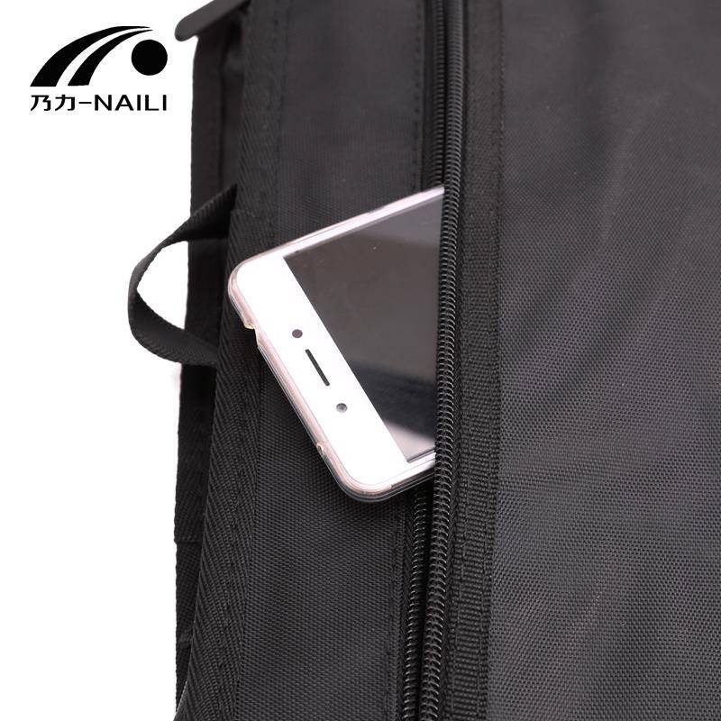 The full tailoring kit, the football cutter bag, the football referee, is equipped with the referee