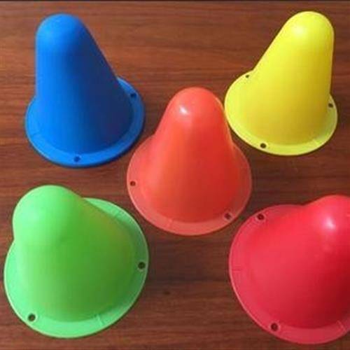 Twenty -cm of colorful 8cm roller skating piles