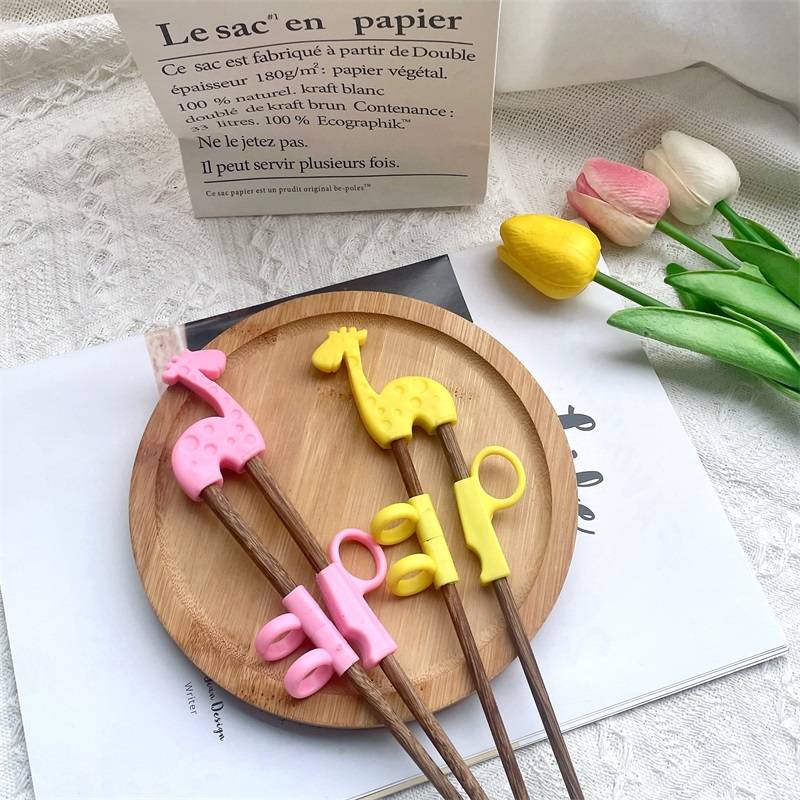 Correctional chopsticks dedicated to Zhongdang Children, solid wood chopsticks learning correction auxiliary, baby training chopstick ring set 5-6-10 years old