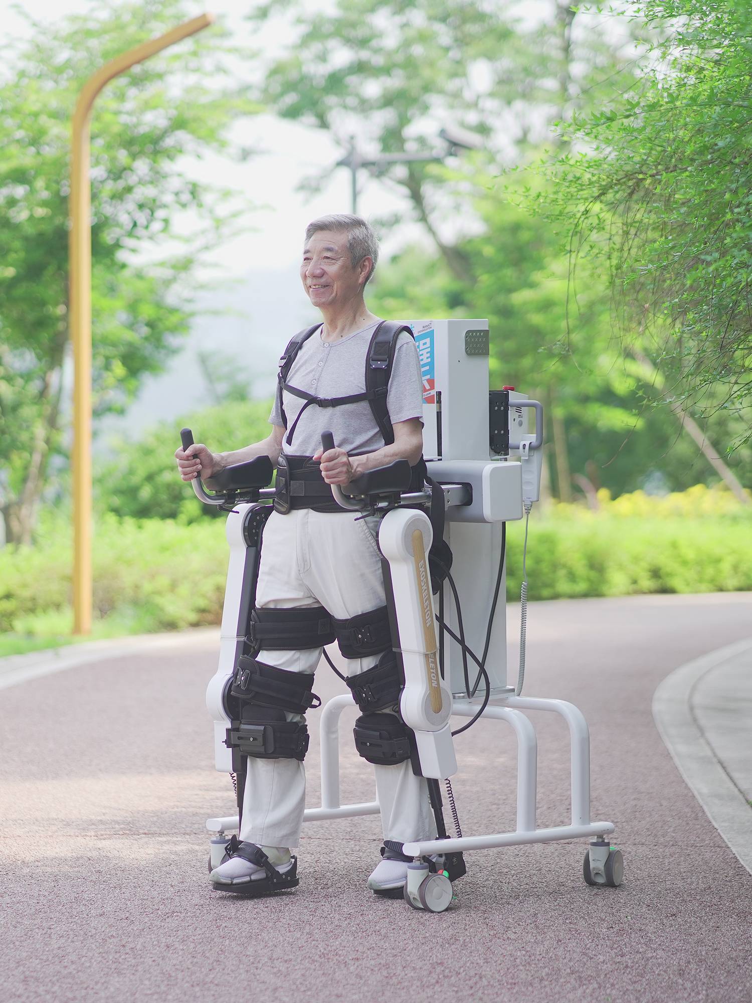 Chengtianxiandian's exoskeleton rehabilitation robot auxiliary paraplegia and hemiplegia elderly stroke trainer aid