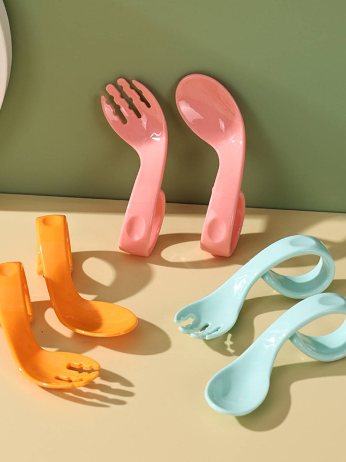 Infant training spoon Bending the fork spoon set, elbow spoon, children's tableware storage box independently eats baby auxiliary spoon