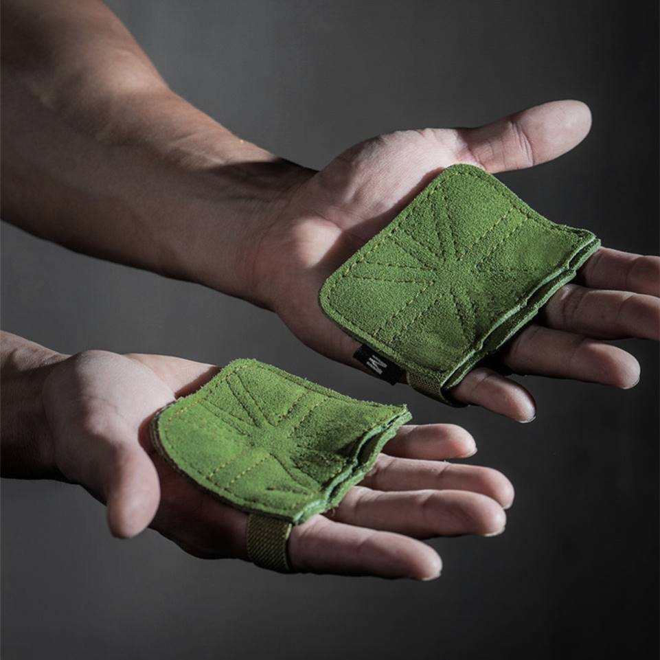 Fitness gloves B binding upward grip with men's four -finger fitness palm picked piano auxiliary glove women's training equipment