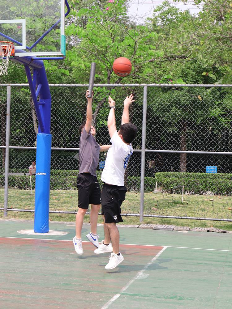 Basketball training interference stick correction shooting ball control training class Simulation actual combat defensive training auxiliary equipment