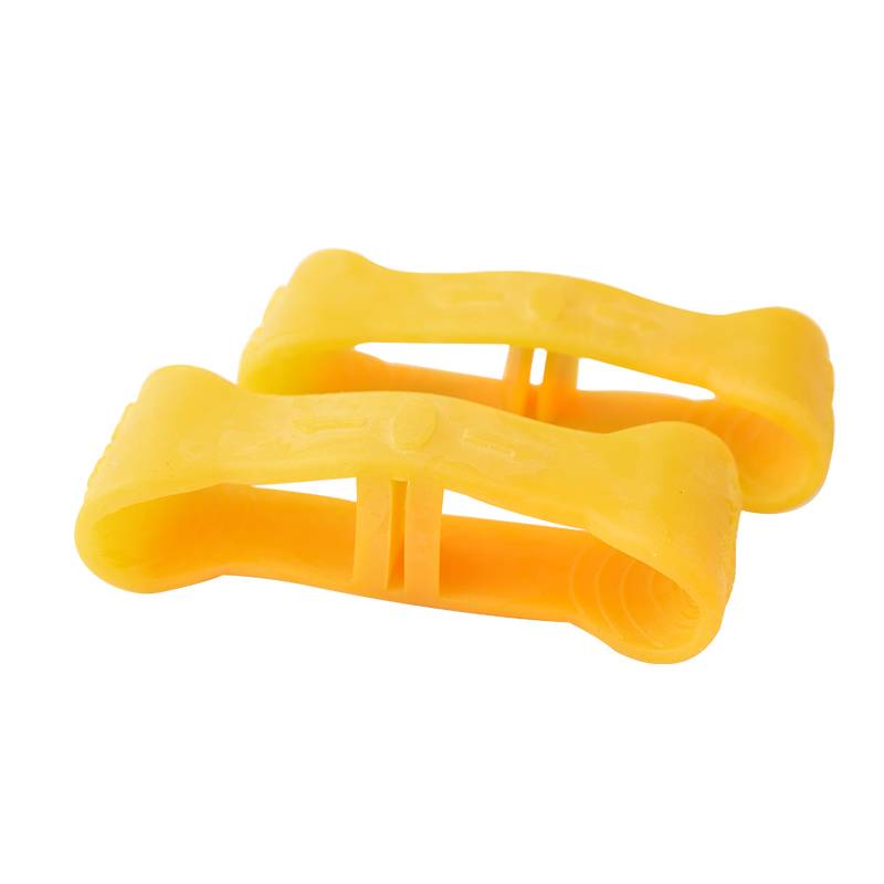 German brand toe correer Big toe thumb over the exercise tape to toe with a divided toe recovery training device