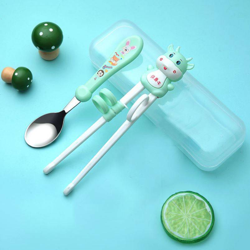 Mavericks chopsticks+spoon+transparent box green -m27