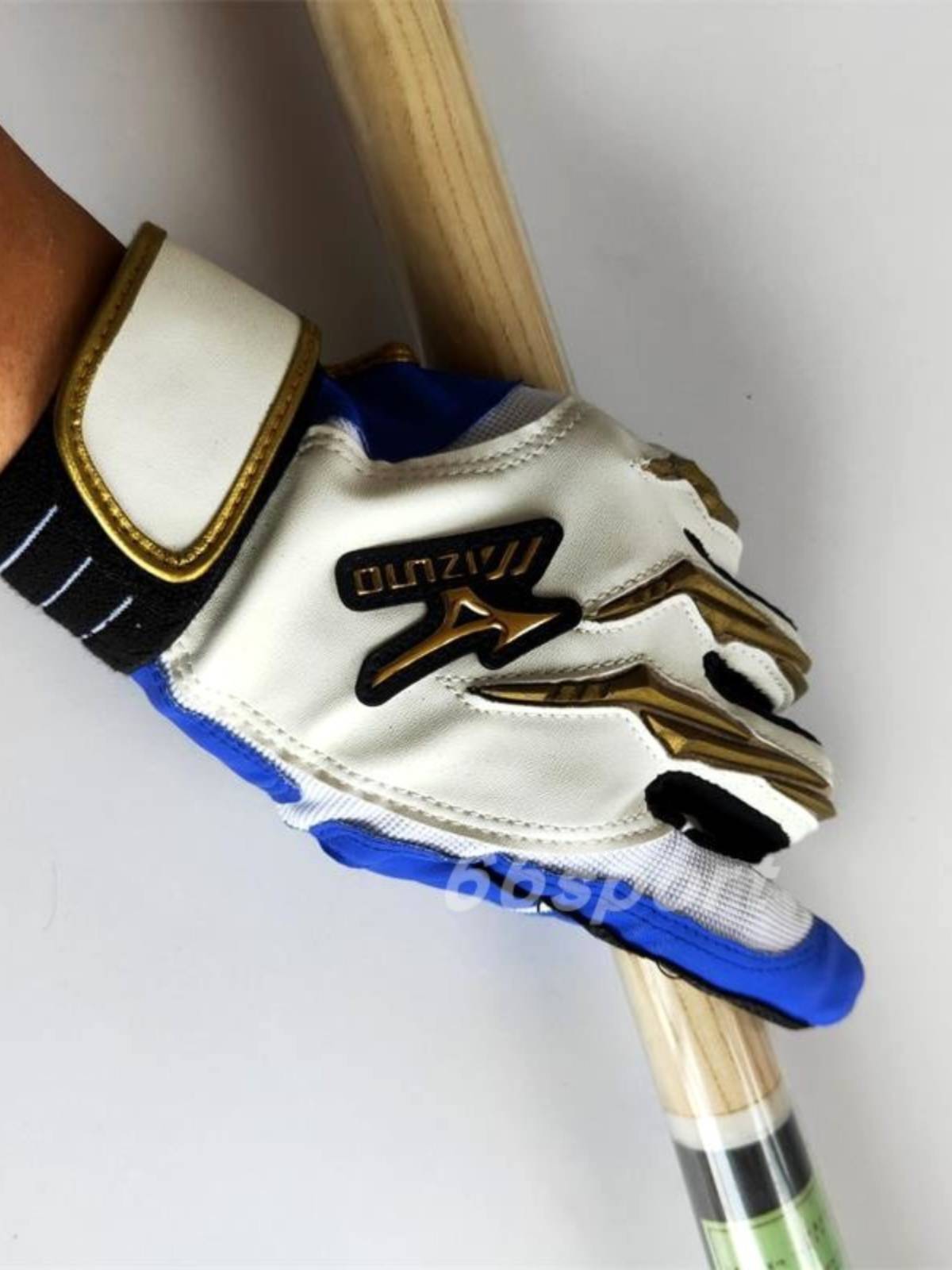 A baseball bat for sportsmen