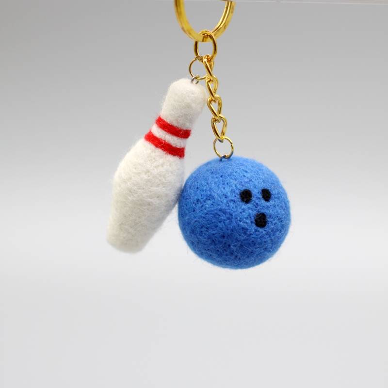 Bull -age ball+poke needle+cushion
