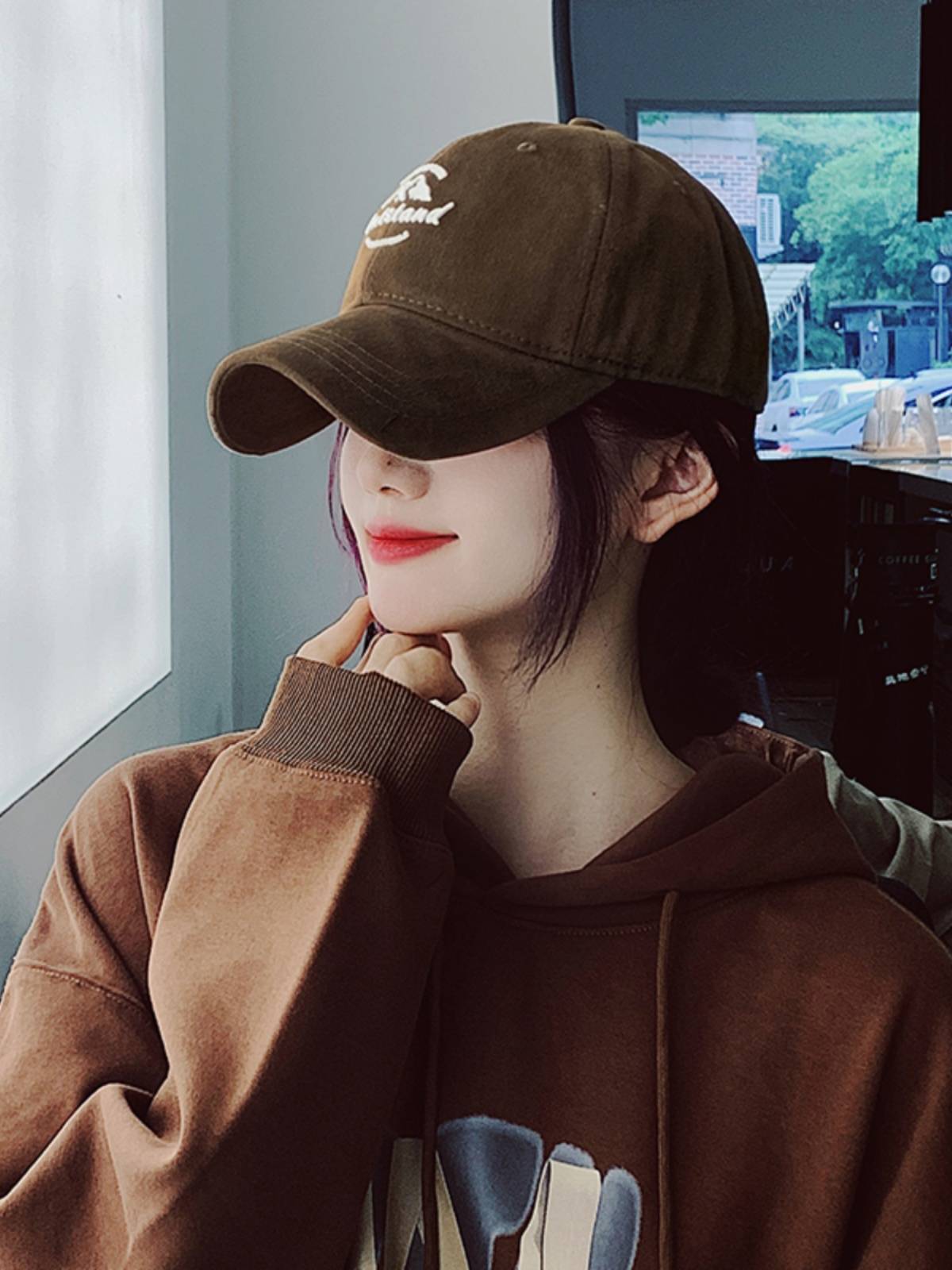 Zhou gives the new coffee hat female peaked hat couple Korean version of the tide brand face show face small baseball cap