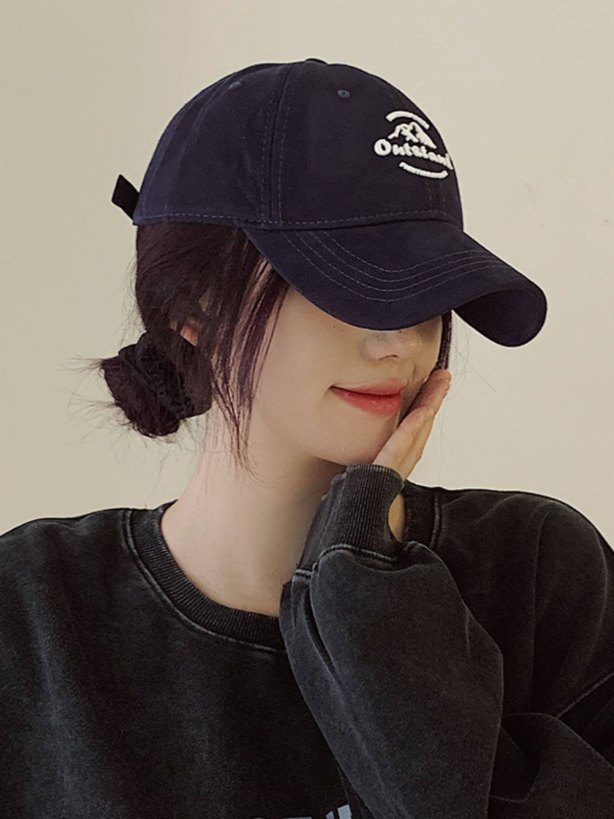 Zhou gives the new coffee hat female peaked hat couple Korean version of the tide brand face show face small baseball cap