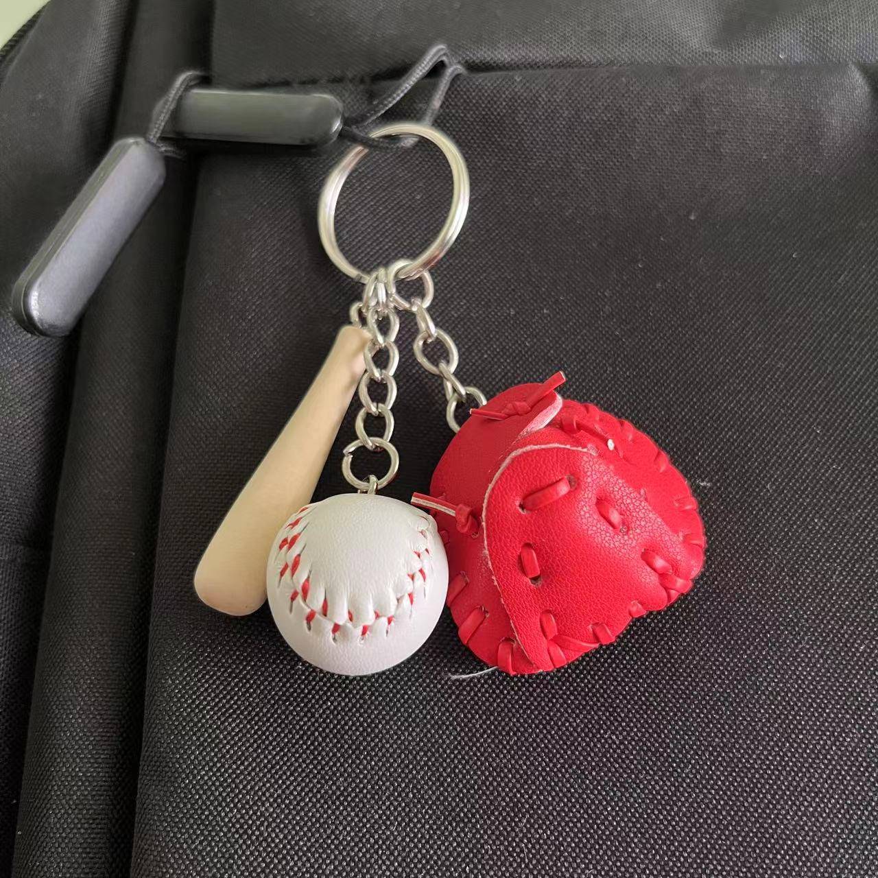 Three -in -one 2cm white ball red
