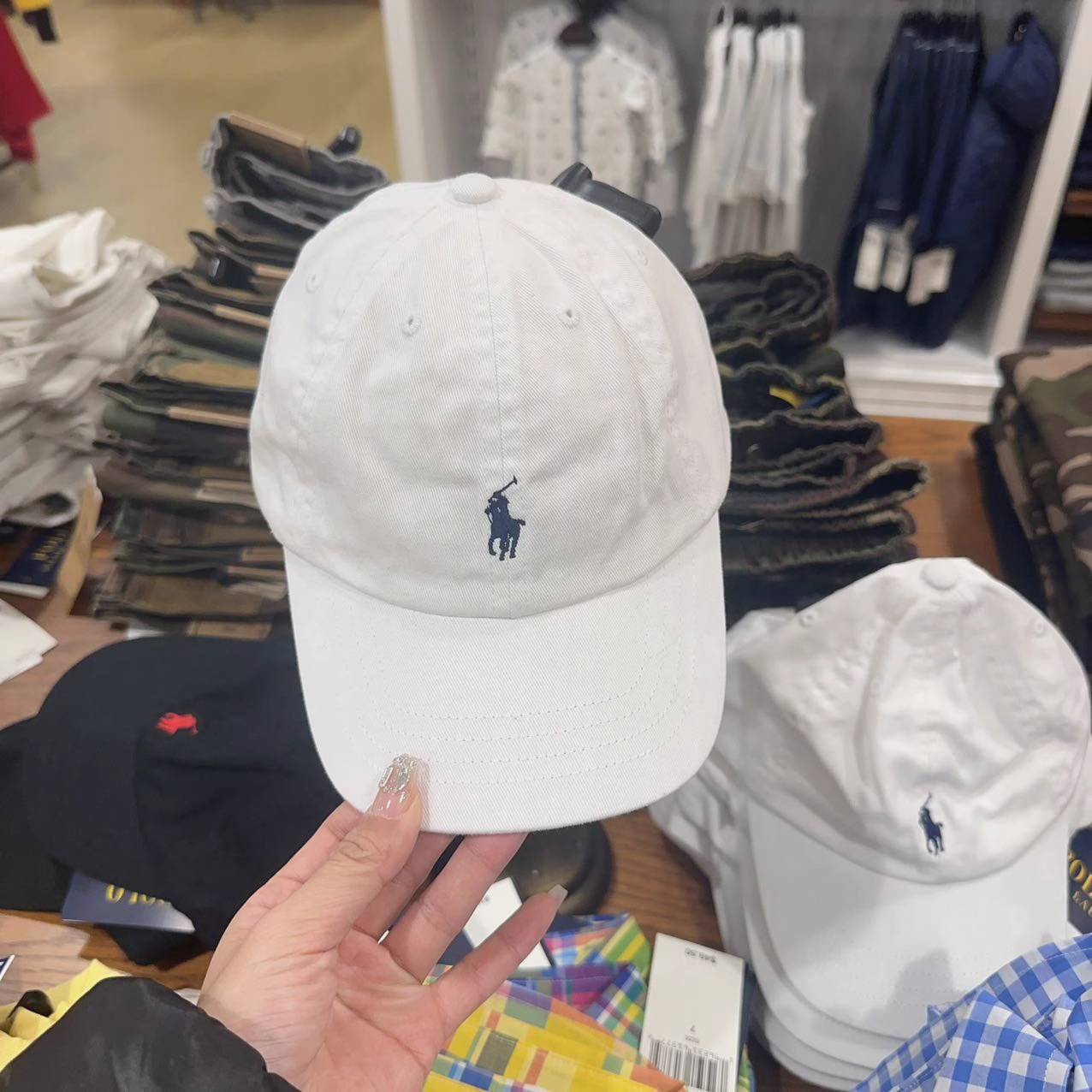 Spot R l Alph l Auren Laulun men and women couples the same duckling tongue baseball hat