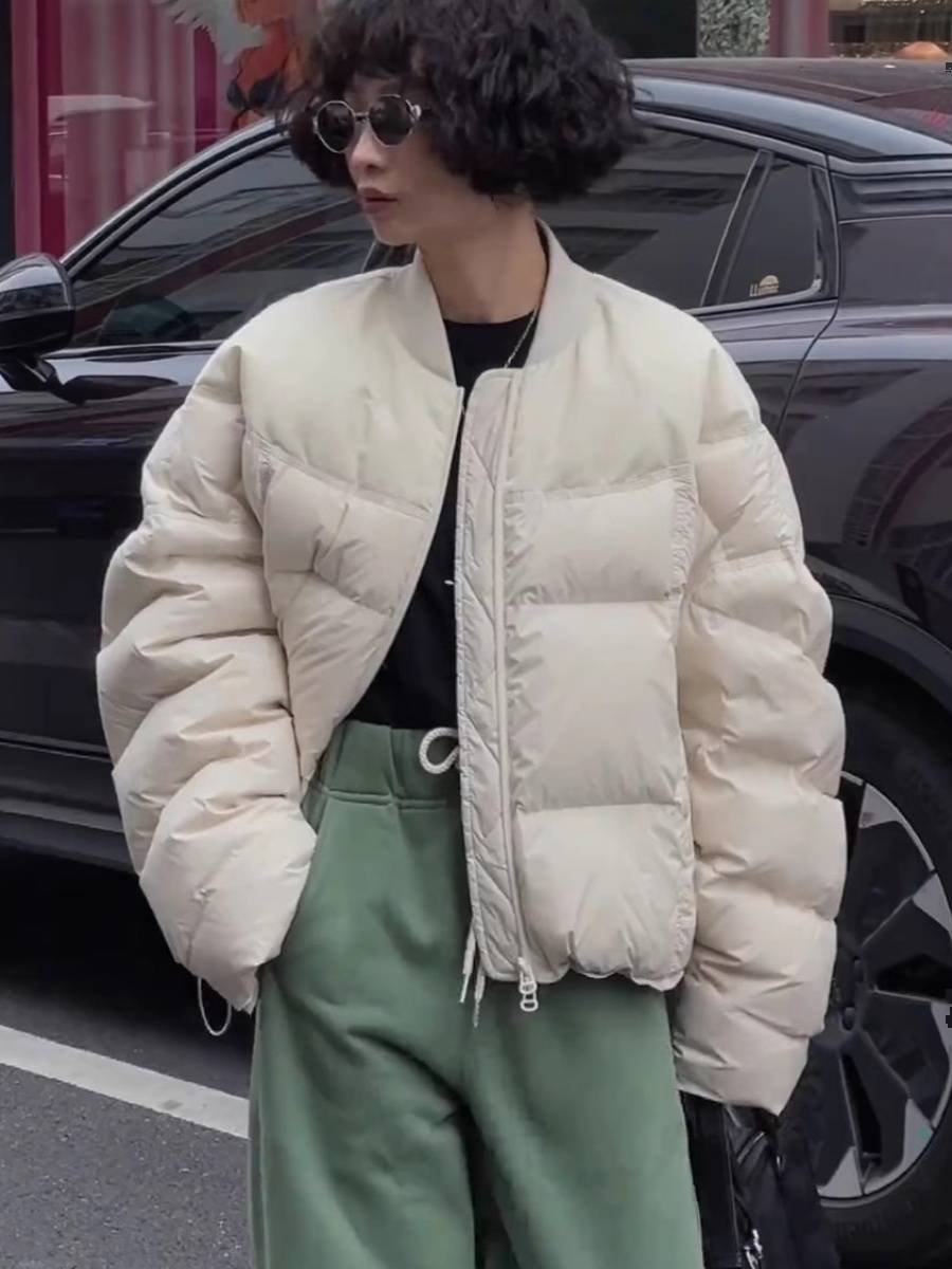 European Baseball Plush Female Small Short Make 2023 New Winter Loose Permanent White Duck Plus Jacket