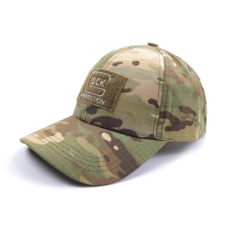 Froggy suit with the same colored tactical hats, a cap of air-breathing baseball caps, a magic sticker for duck tongue caps