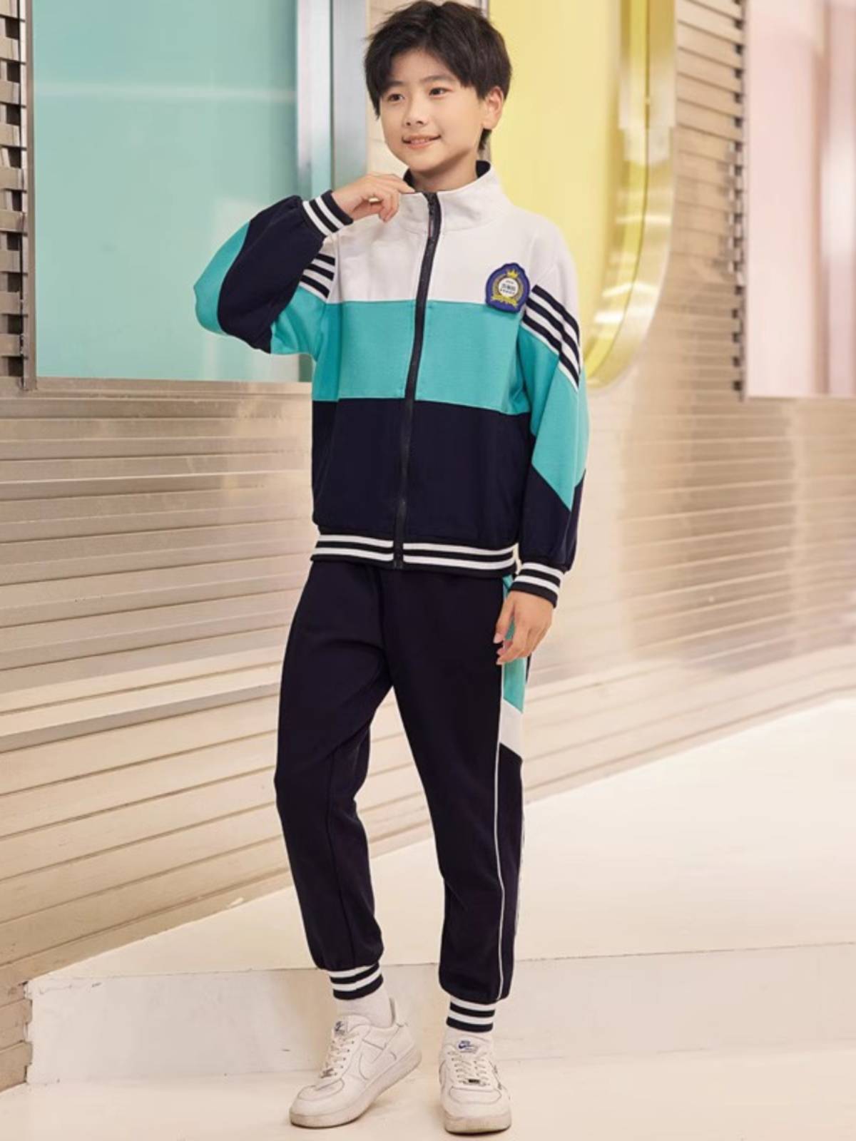 Elementary school uniforms in summer short -sleeved short skirt shorts spring and autumn casual sports baseball suit.
