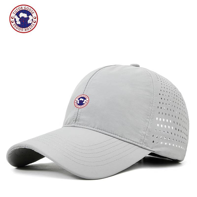 Tutor Goose Canada plus goose men and women, the same net, duck tongue cap