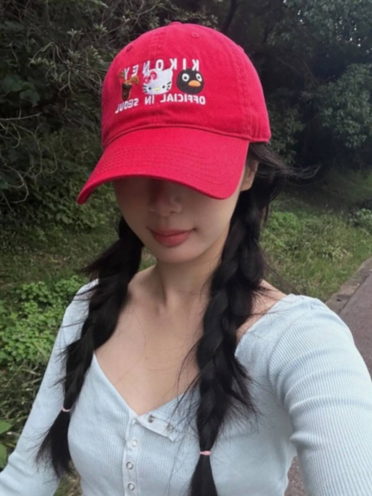 hellokitty red baseball hat American face face face little girl summer hello KT Katie cat peaked cap is red