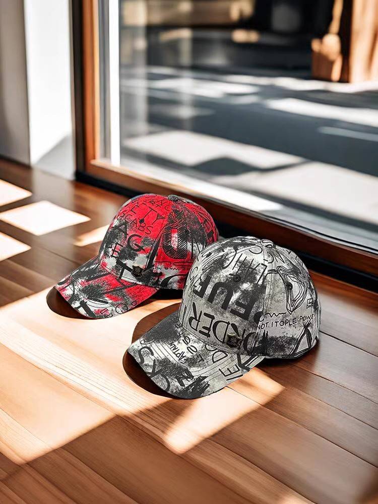 High-end graffiti hat male and American baseball hat girl 2024 new summer face-on-the-sun