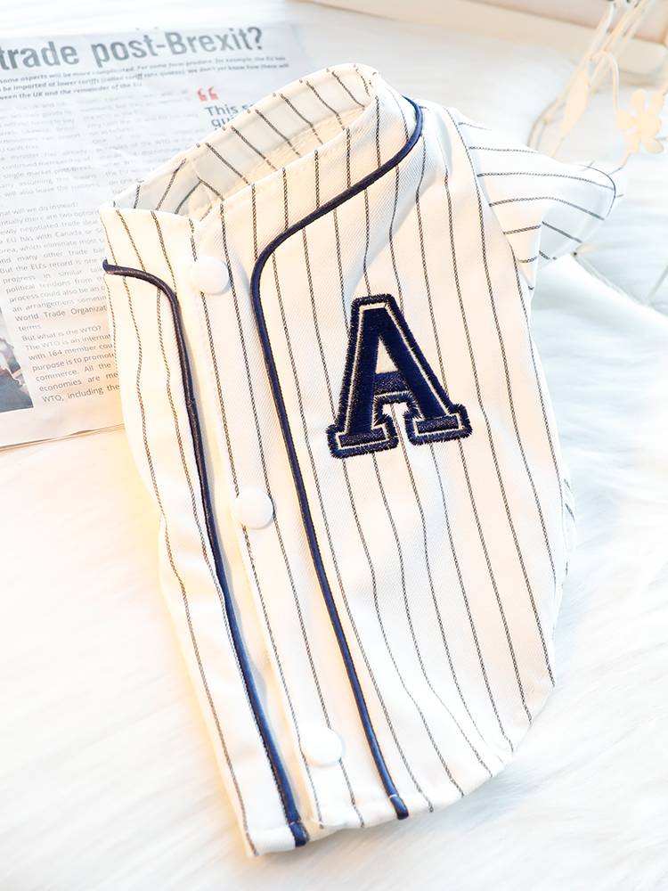 Dog clothes autumn, cat handsome baseball shirt back buckle, simple, fashionable small dog Teddy pet 5266