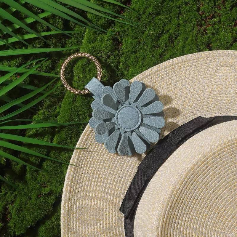 Hatless magnetic absorption of the sun, the sun hat linked backpack, the hat hanging the portable anti -lost artifact to the sunflower