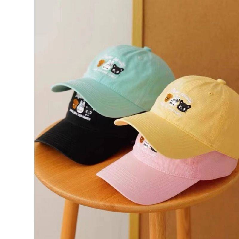 Niche retro red baseball hat female spring and summer new cute dog embroidered peaked cap
