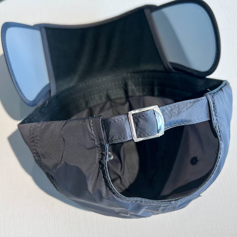 The sunscreen man's stretcher, the UV-faced suncap