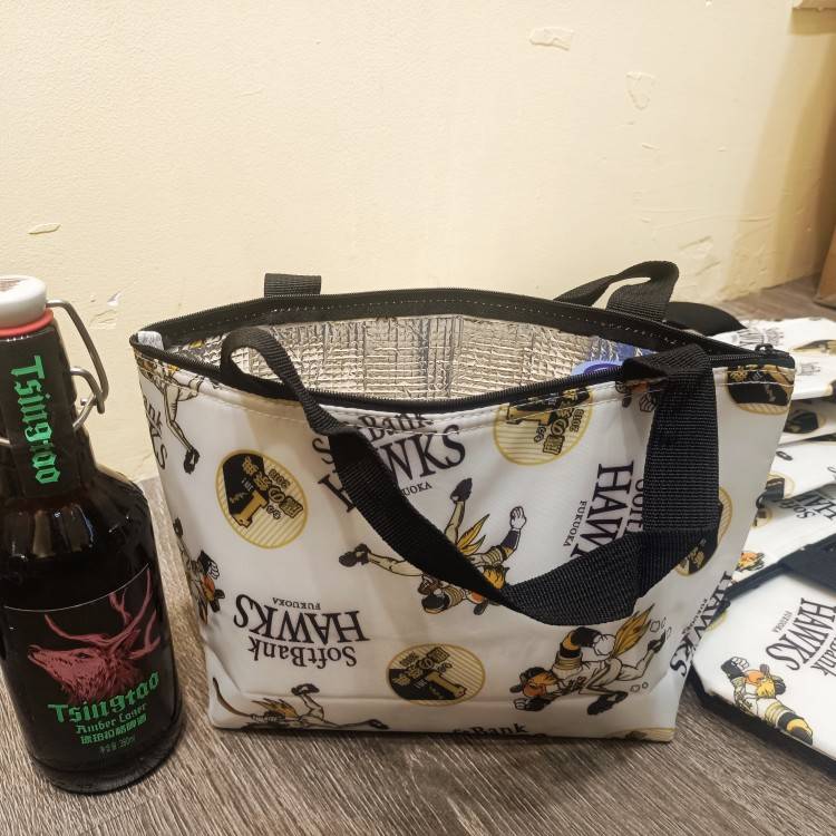 Island nation order a baseball team around the micro -flawed small bento bento, takeaway thermal insulation, keep cold zipper handbag bag