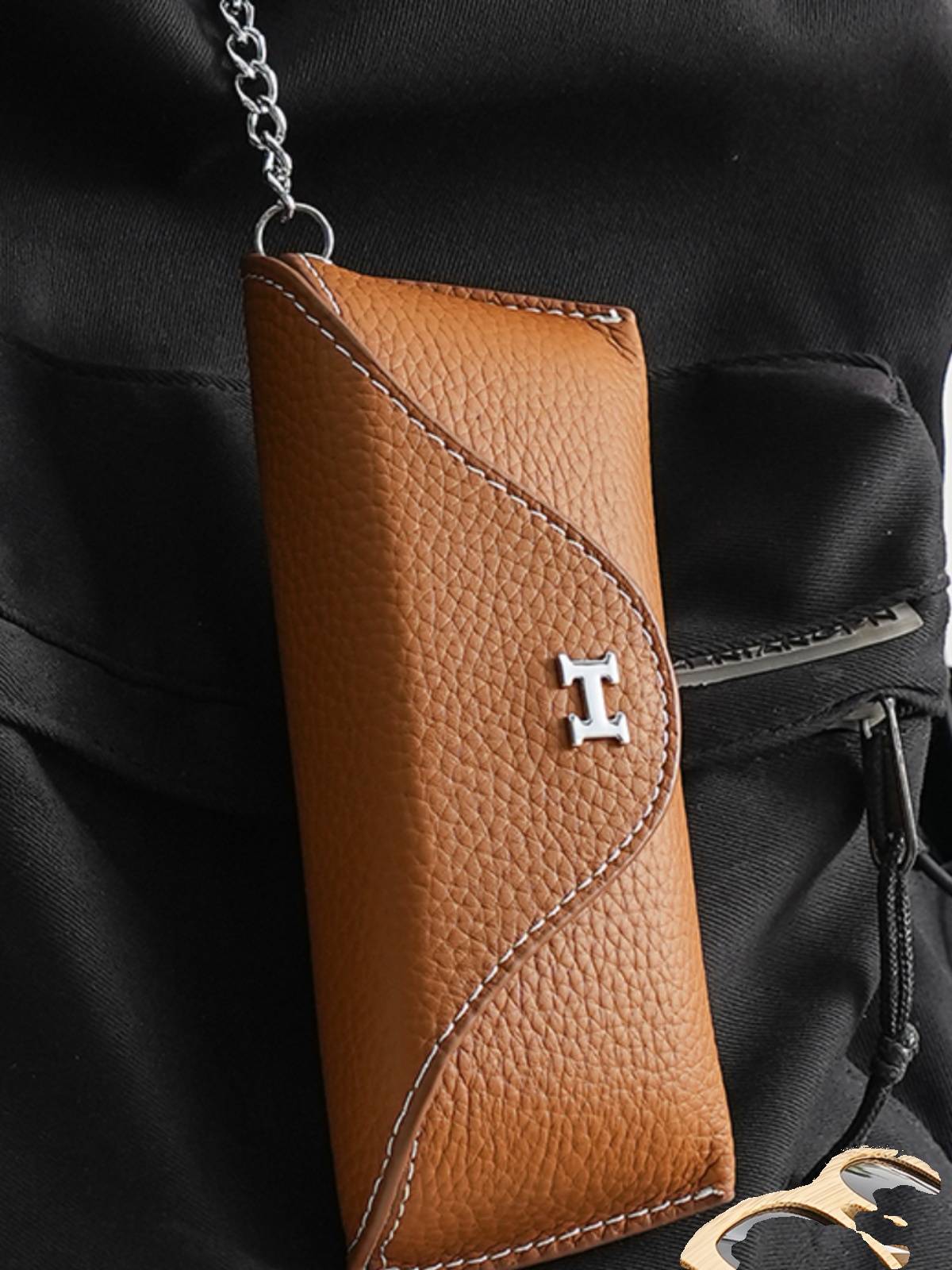 Template H buckle pressure glasses bag, portable sunglasses box storage bag men and women universal myopia glasses anti -protective cover