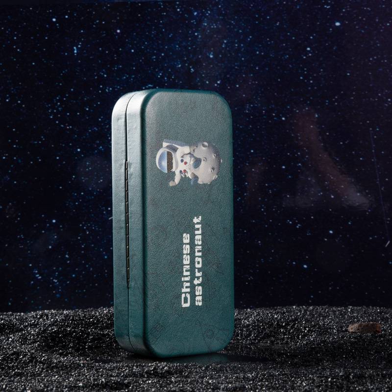 China Dark Night Green Astronaut [Send a clean set]