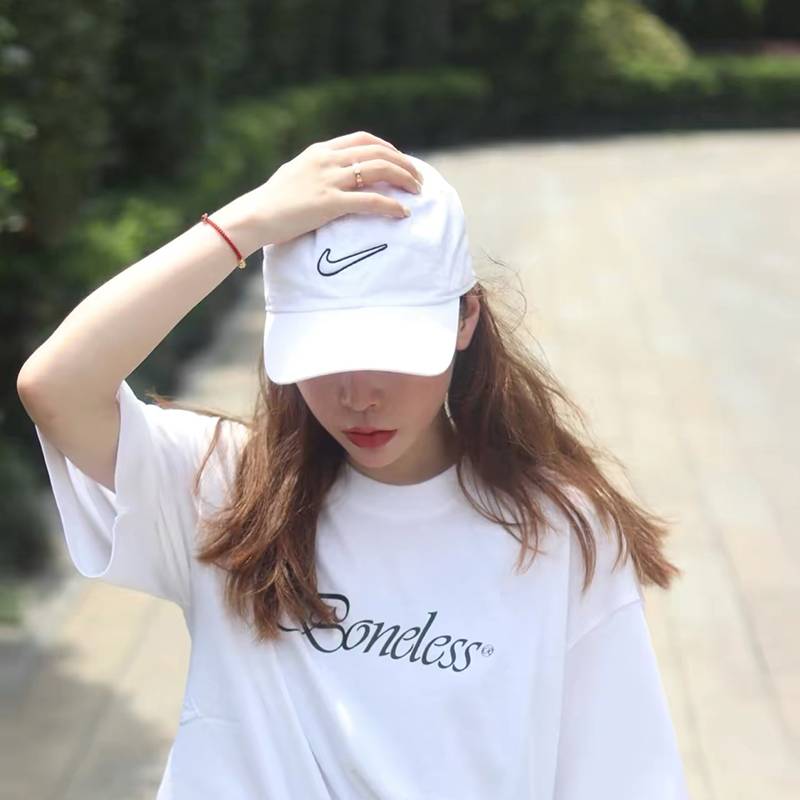 Nike Nike spring, summer, autumn and winter new hollow hooks, men and women can adjust sports peaked baseball hats 943091