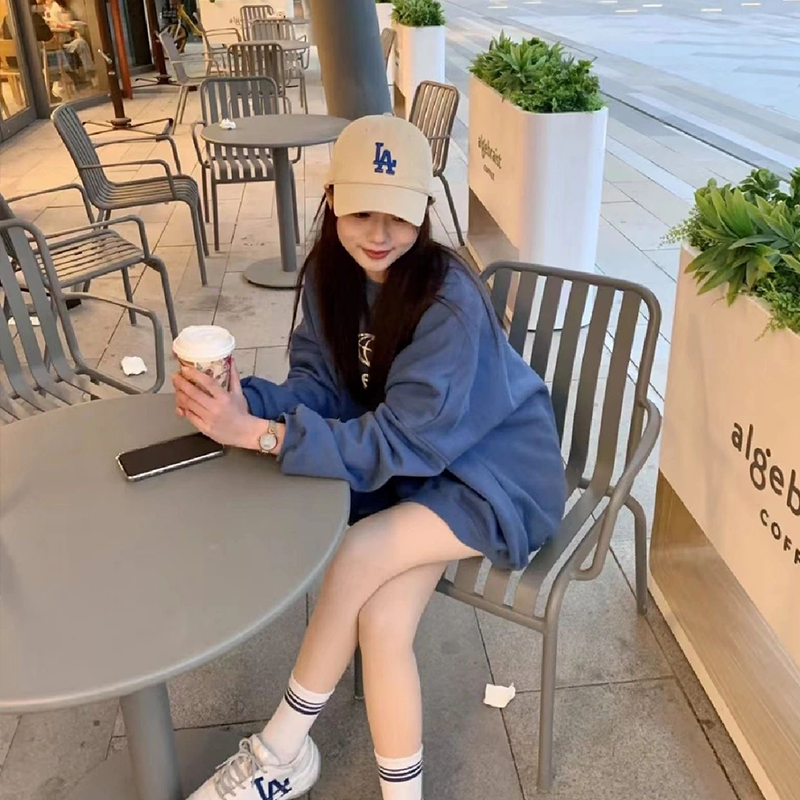 Korean mlb is a baseball cap couple