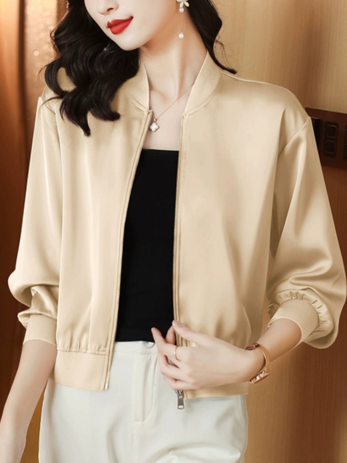 Baseball short jacket female spring and autumn new model 2024 Madam temperament, age reduction mother slimming lean jacket top