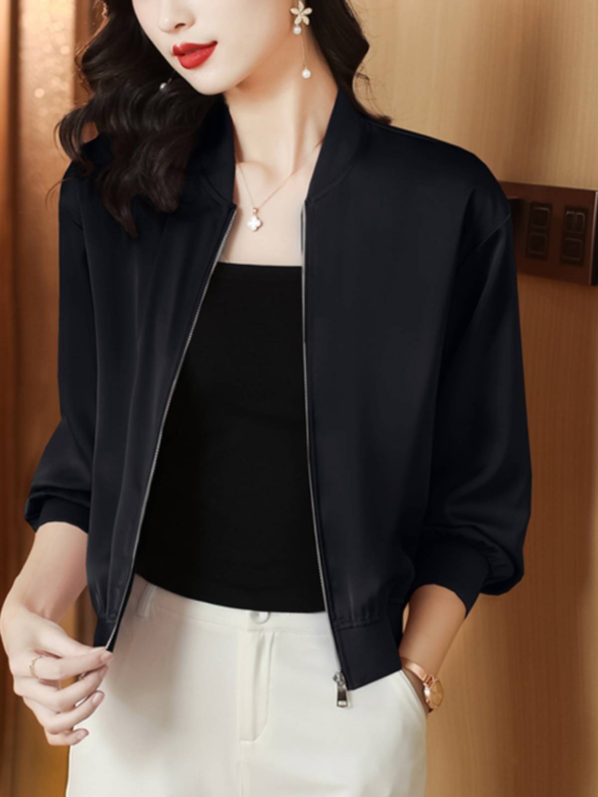 Baseball short jacket female spring and autumn new model 2024 Madam temperament, age reduction mother slimming lean jacket top
