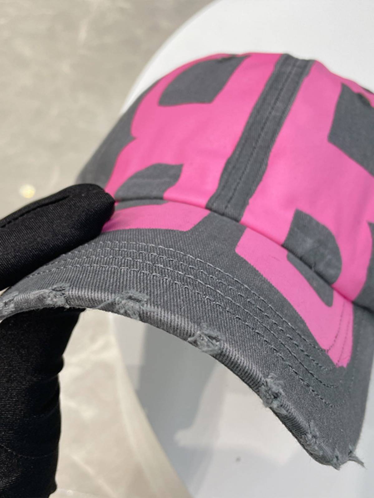 The same star inkjet graffiti letters BB baseball hats make old grinding edge water, wash couple peak caps summer season
