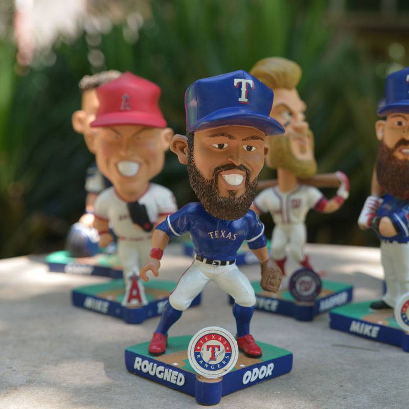FOREVER resin mlb baseball big head doll shakes head baseball base Q version toy cartoon cute gift