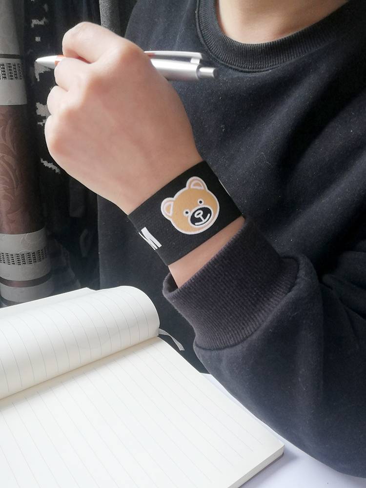 Basketball sweat -absorbing sports wrist sprained wrist tendon sheath women's fitness scarring wrist, men's plus pressed bracelet tide
