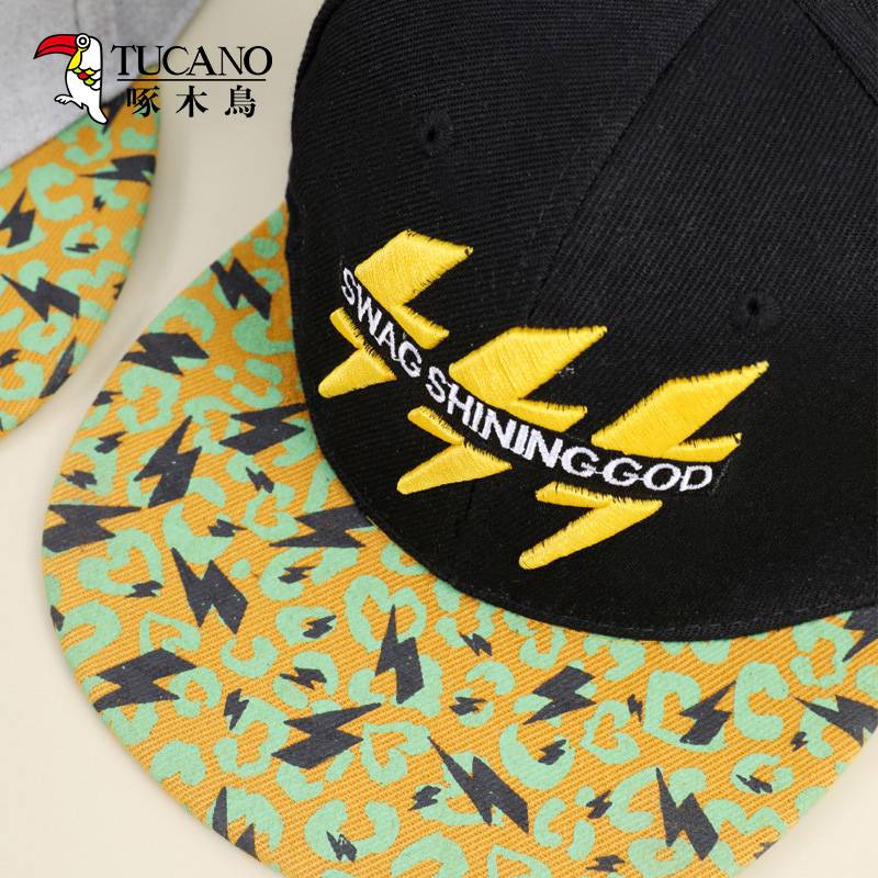 American hip -hop Lightning Hat Men's Big Head Facing Hat Face Face, Small Trend Korean Baseball Hat Student Hat Girl